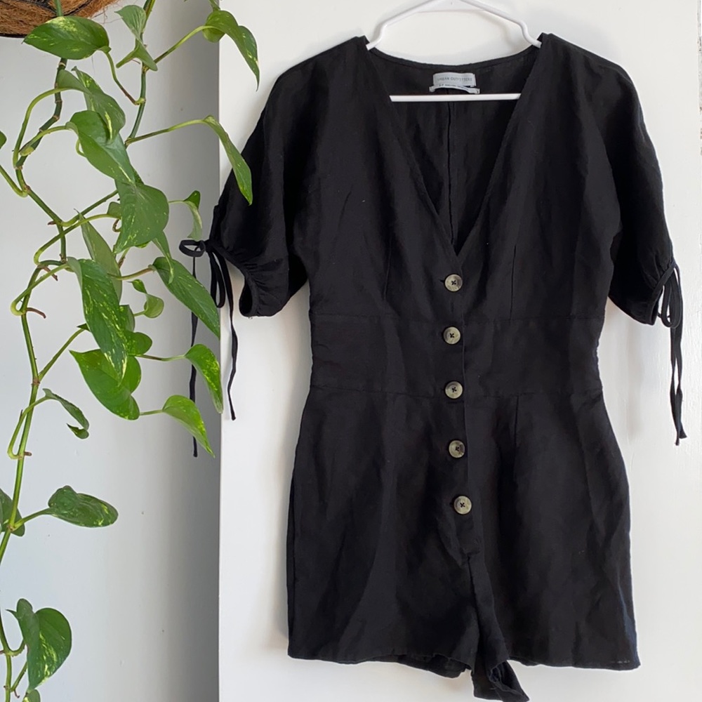 Urban Outfitters Cotton/Linen Romper size S